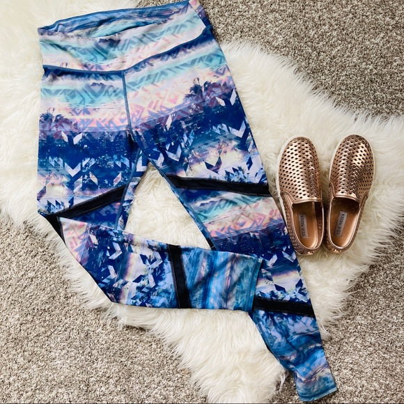 American Eagle Outfitters Pants - Patterned Leggings with Mesh Stripes!